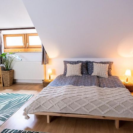 Sziklai Apartman Veszprém Eksteriør billede
